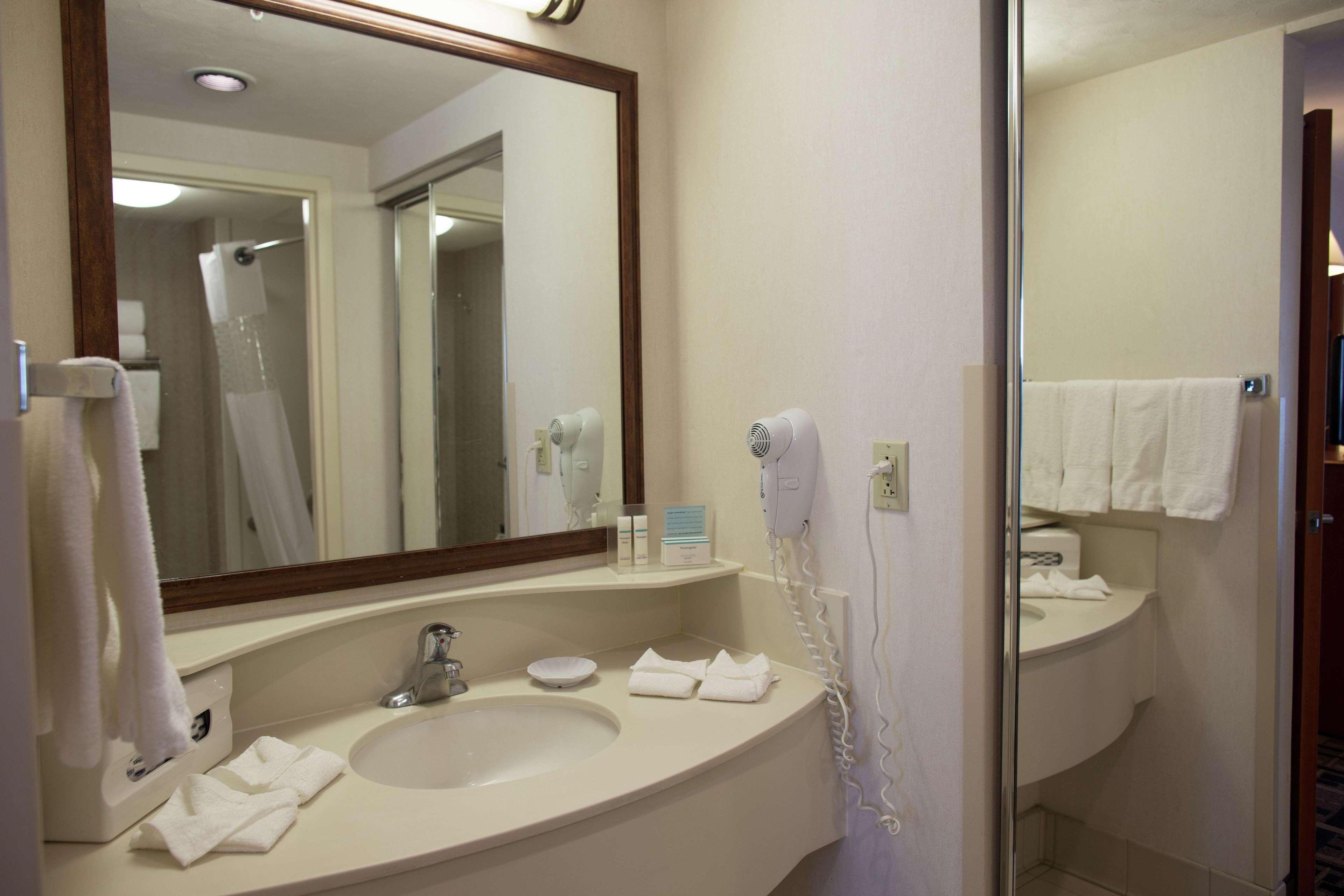Hampton Inn Torreon Airport-Galerias Экстерьер фото