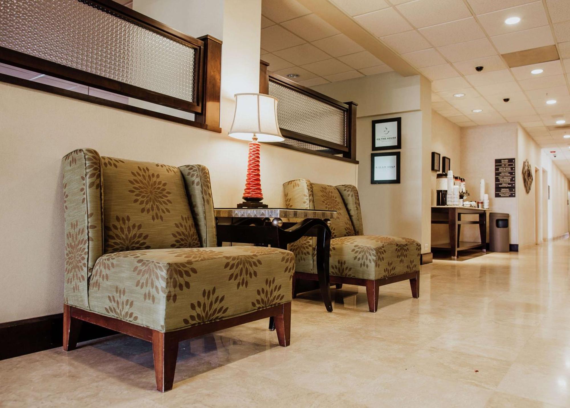 Hampton Inn Torreon Airport-Galerias Экстерьер фото
