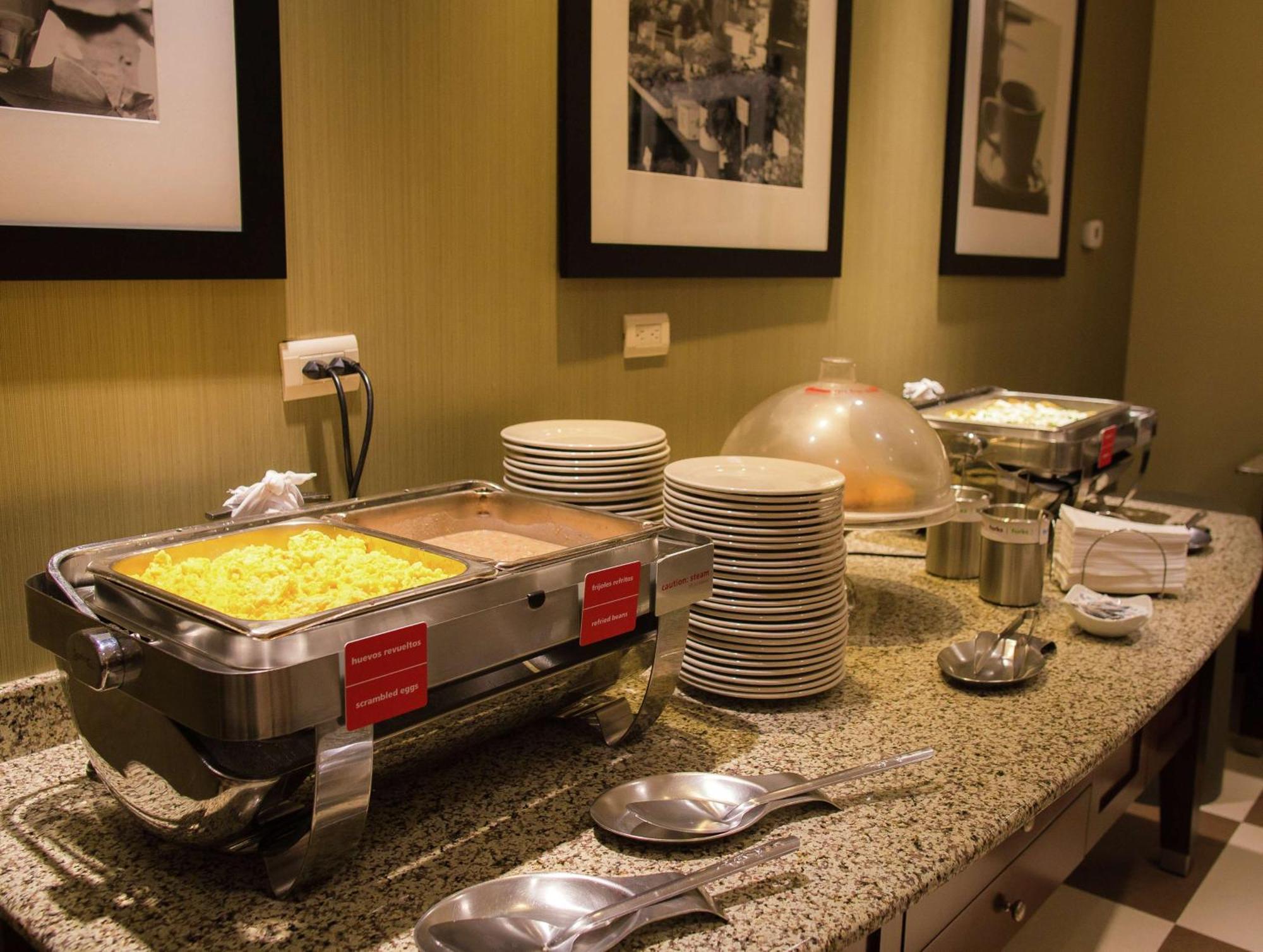 Hampton Inn Torreon Airport-Galerias Экстерьер фото